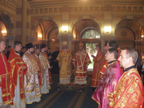 2010.06.045_500